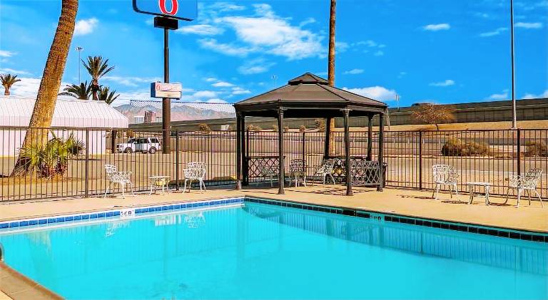 Motel 6 Tucson, AZ- Downtown — photo 5