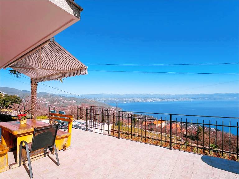 Fully equipped apartment with terrace, barbeque & yard | Sea view | Dogs allowed — photo 5