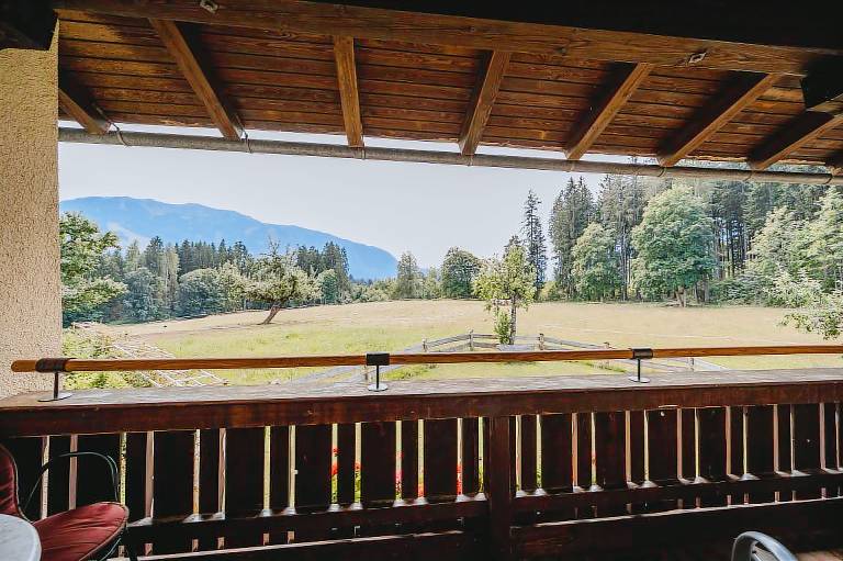 Child-friendly vacation home with yard, barbeque & terrace | Dogs allowed — photo 3