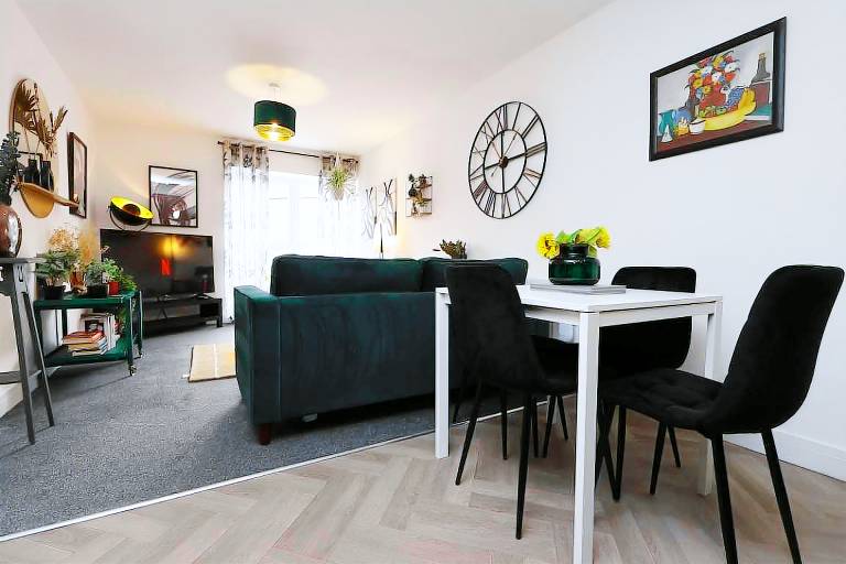 Nice vacation home | Near National Museum Cardiff | Pets allowed — photo 4