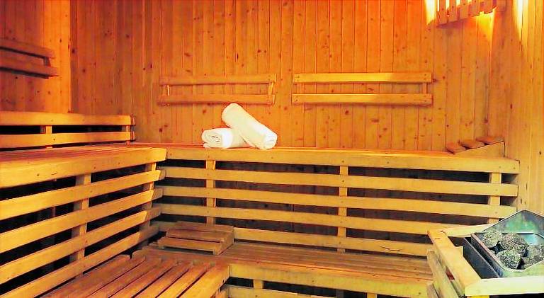 Serviced apartment with sauna & yard — photo 2