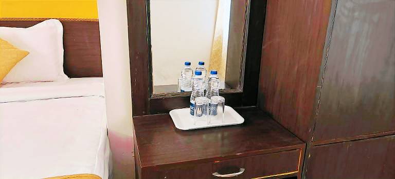 HOTEL R INN in Banjar