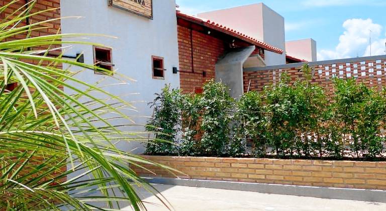 Villa with pool, jacuzzi & garden — photo 4