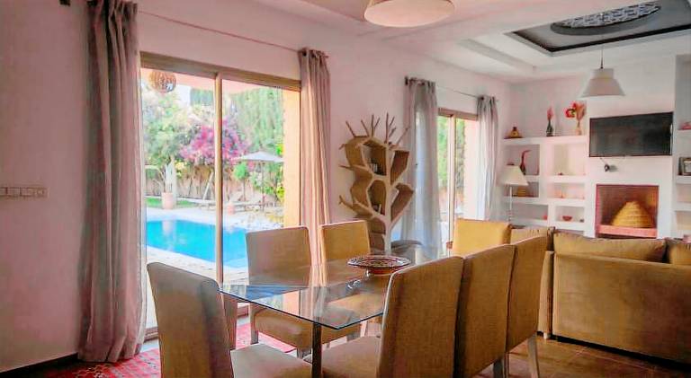 Villa with pool — photo 3