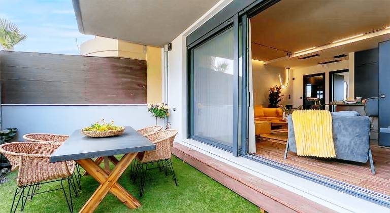 Holiday apartment with pool, BBQ & yard | Beach nearby | Dogs allowed — photo 4
