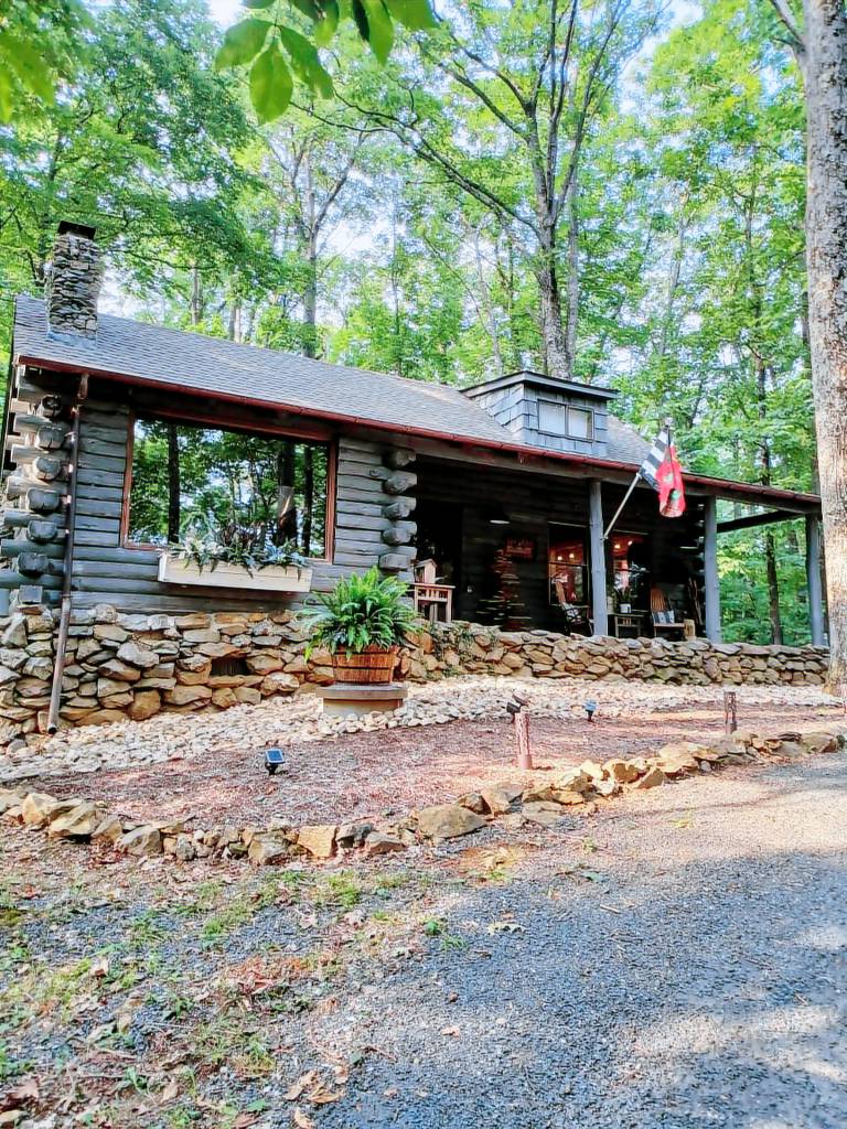 Cabin Wintergreen Resort