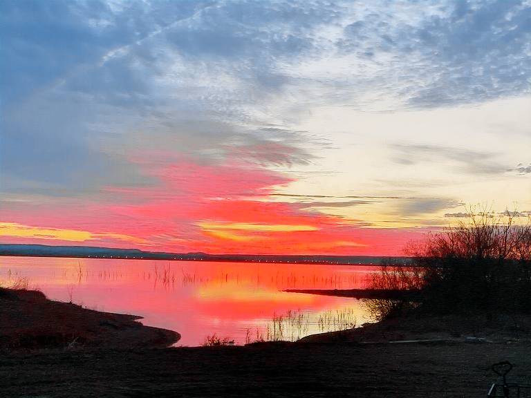Cabin Lake Buchanan