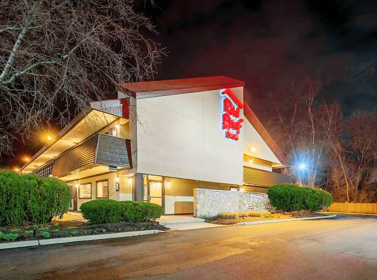 Red Roof Inn Indianapolis South in Marion, IN