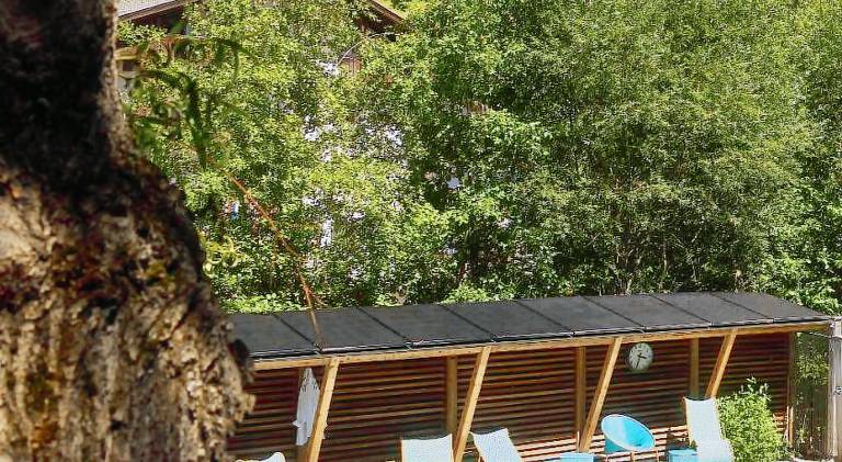 Serviced apartment with sauna, pool & yard — photo 4