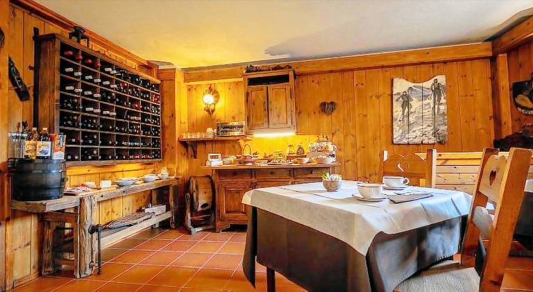Hotel Petit Dahu - Chambres et Restaurant — photo 3