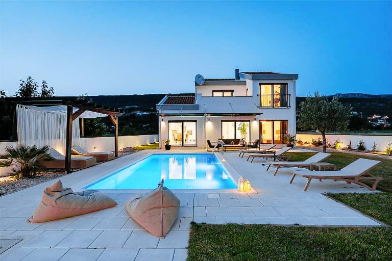 Vila  Donji Proložac