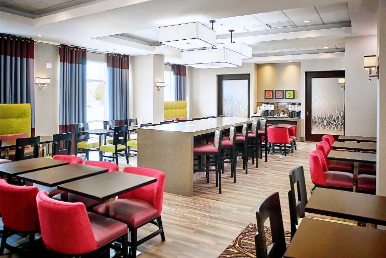 Hampton Inn by Hilton Timmins — photo 2