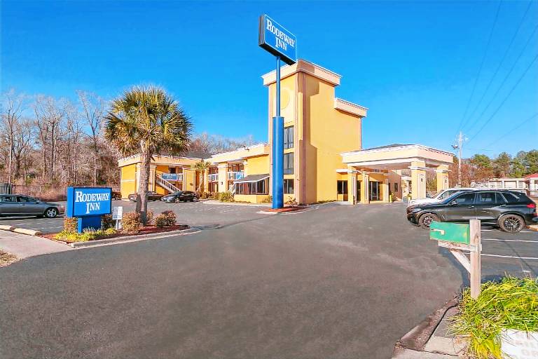 Rodeway Inn Lumberton Central — photo 3
