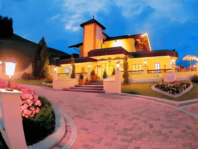 Alpin Panorama Hotel Hubertus in Valdaora