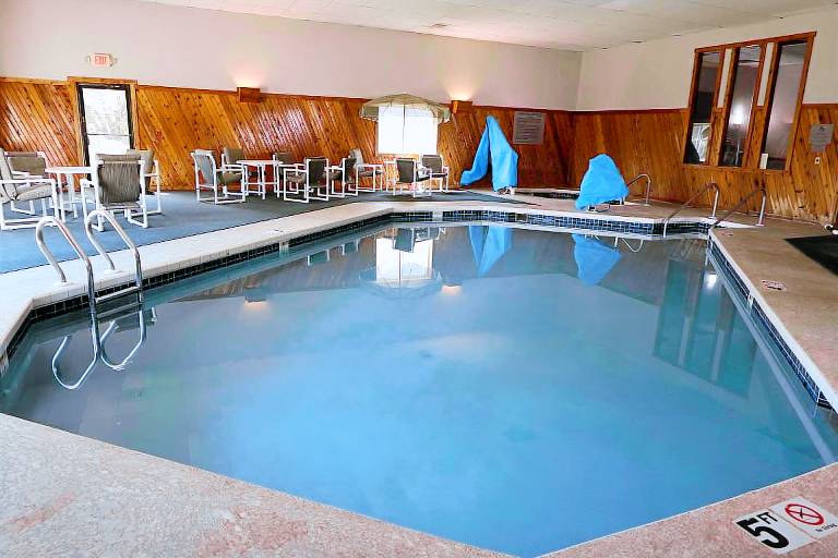 Country Inn & Suites by Radisson, Sparta, WI — photo 5