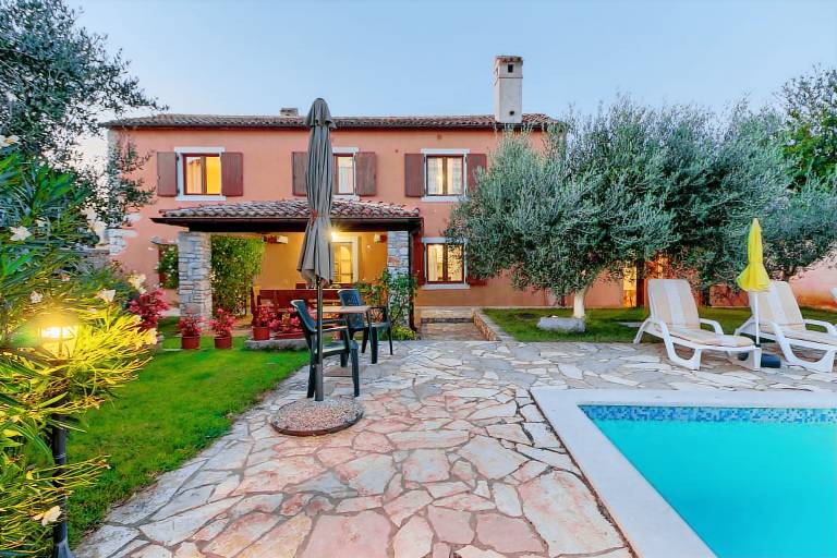 Villa  Šišan
