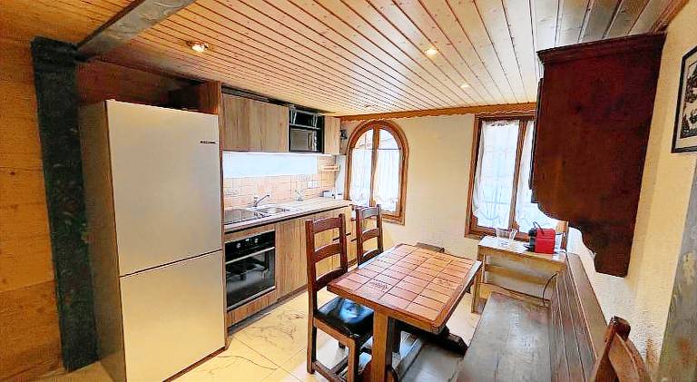 Holiday apartment with patio — photo 4