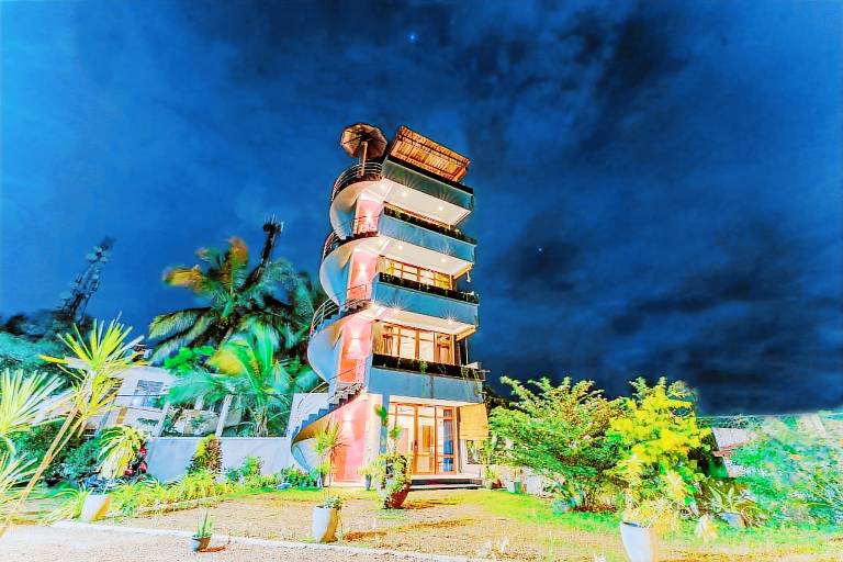 Villa with yard & patio | Close to the beach | Dogs allowed in Unawatuna