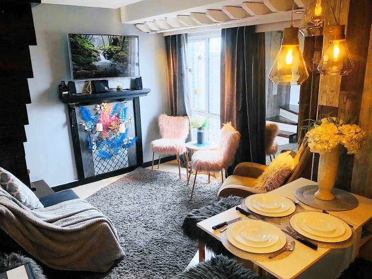 Rental apartment with pool | Good for workation in Makati
