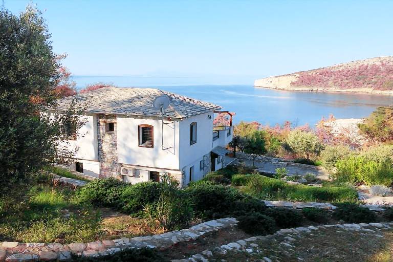 House Thasos