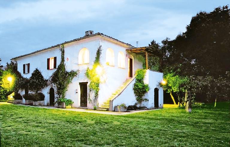 Agriturismo Borgo Madonna degli Angeli - Appartamenti, Residence & Village: Appartamento "Loggiato Moresco": GRANDE (4-5 p.) - 1° piano, con terrazza privata & vista. — photo 3