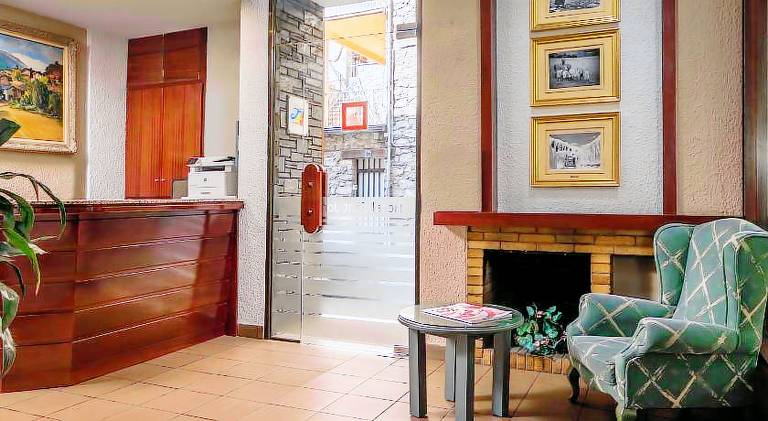 Hotel Sant Jordi — photo 4