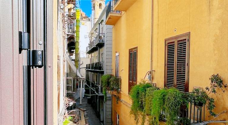 Rental apartment with terrace & hot tub | Close to Palermo Cathedral | Suitable for remote work — photo 2