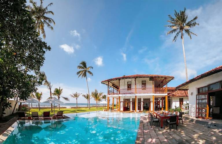 Skye House Luxury beach front villa playground p