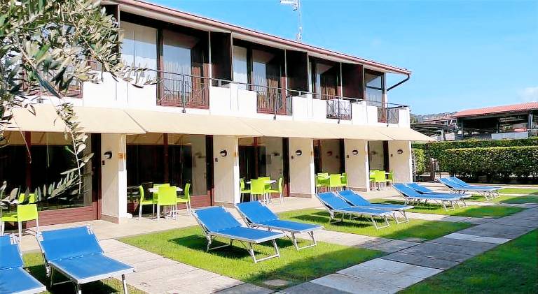 Apartment with pool | Pets are welcome in Affi