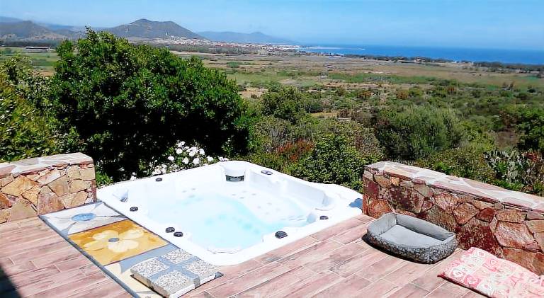 Lovely vacation home with jacuzzi | Dogs allowed in Siniscola