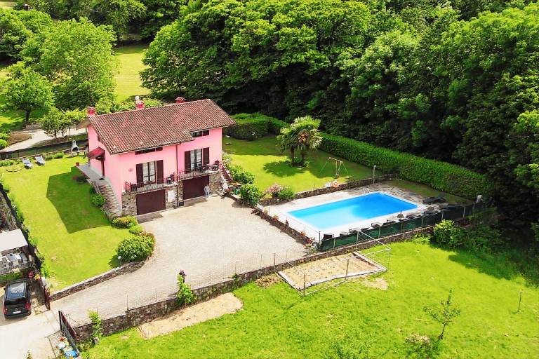 Ferienhaus mit Hund inColico Piano, Colico  f&uuml;r max. 6 Personen