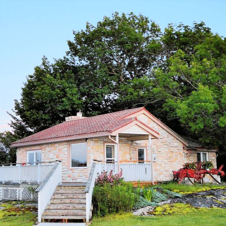 House  Port Severn