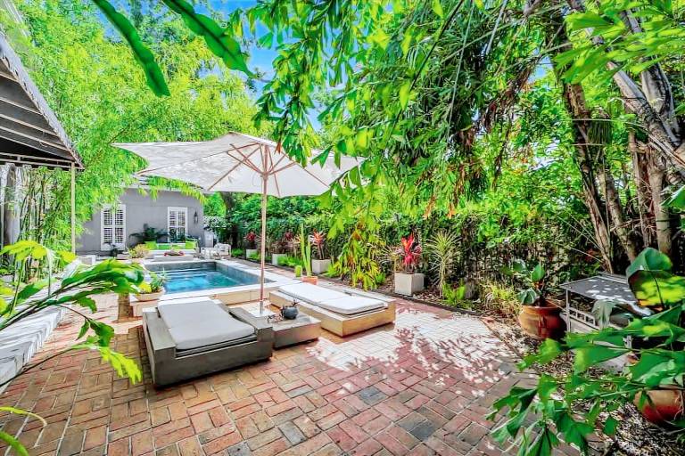 Vacation home with grill, yard & pool | Suitable for remote work — photo 4