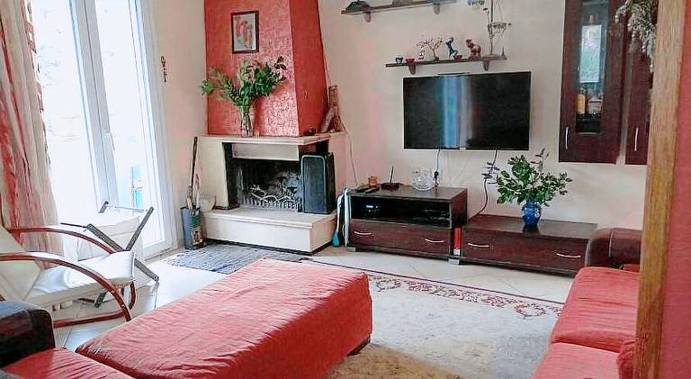 House with barbeque, garden & patio in Corfu