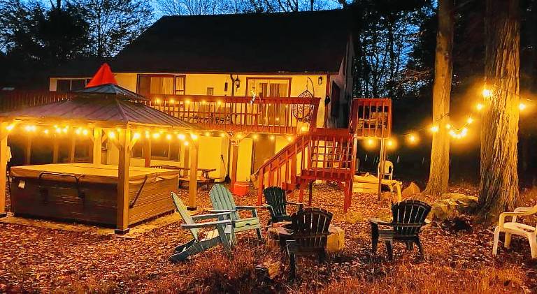 Luxurious house with largest hot tub & perfect retreat! in Lake Harmony, PA