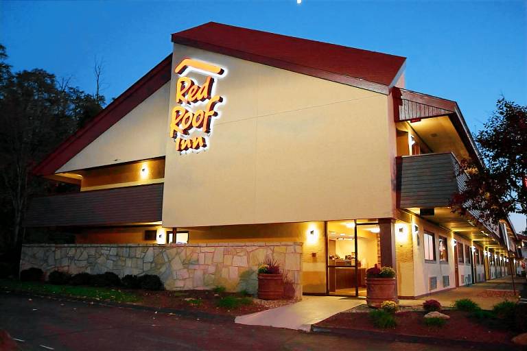 Red Roof Inn St Clairsville - Wheeling West — photo 3