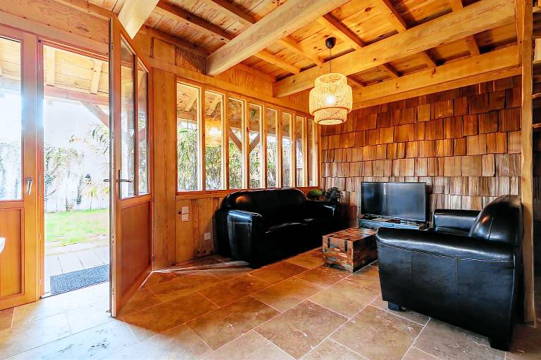 Villa "Chan-Ly" with Private Terrace and Wi-Fi — photo 4