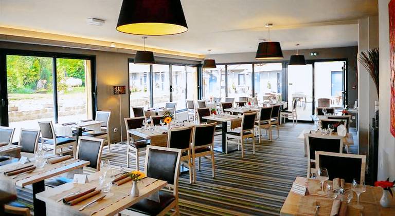 Logis La Lentillere - Restaurant Cote Parc — photo 3