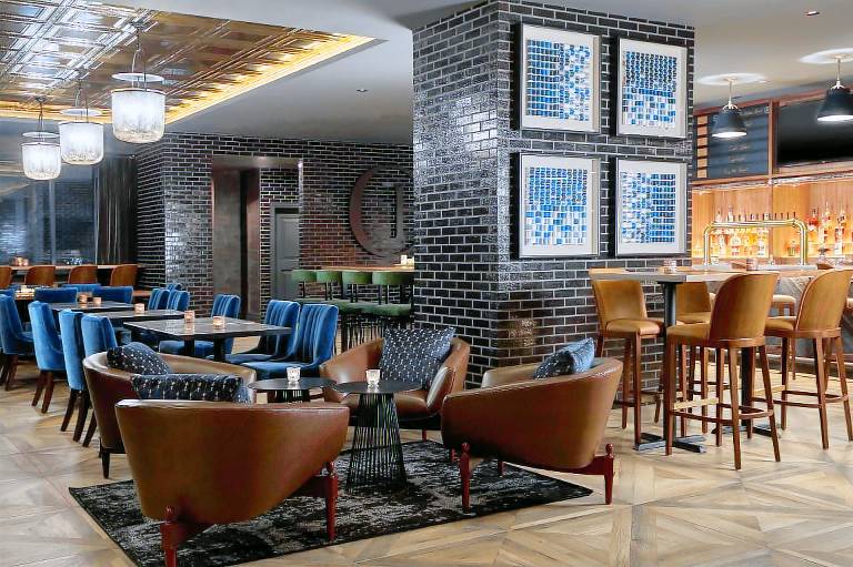 Cumberland House Knoxville Tapestry Collection by Hilton — photo 3