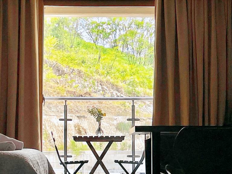 Apartment with pool | Water view | Suitable for remote work — photo 5
