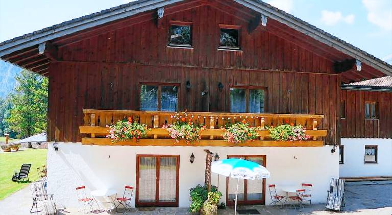 Farm with terrace, barbeque & yard — photo 4
