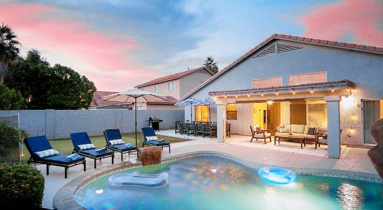 Fully equipped ample vacation home with jacuzzi, BBQ & private pool | Good for workation | Pets are welcome in Chandler, AZ