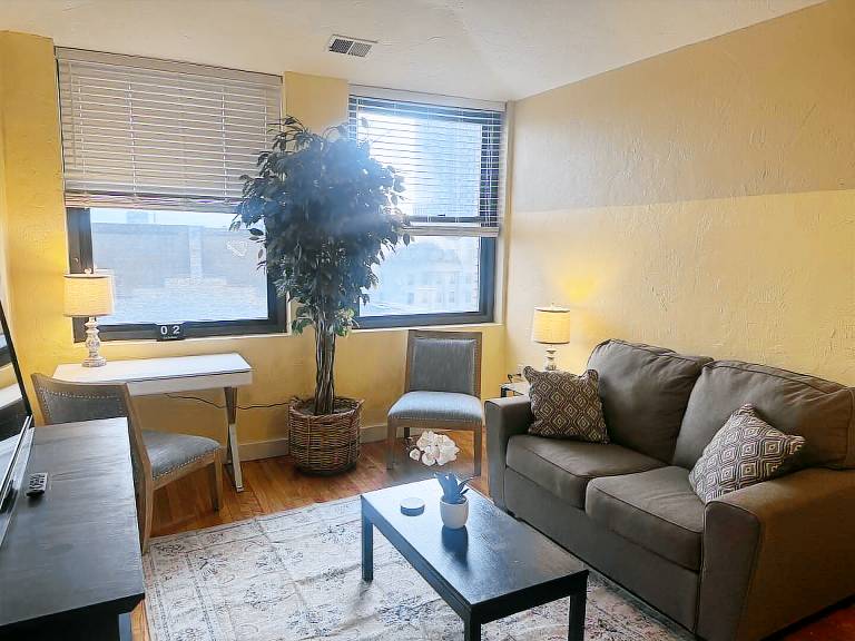 Family-friendly beautiful condo | Pet-friendly in Worcester, MA