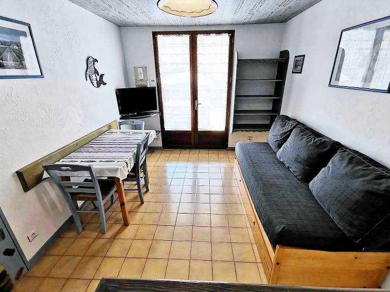 Apartment with 1 room for 4 persons — photo 4