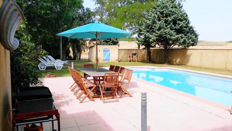 Fully equipped gite with barbeque, private pool & patio | Dogs allowed — photo 2
