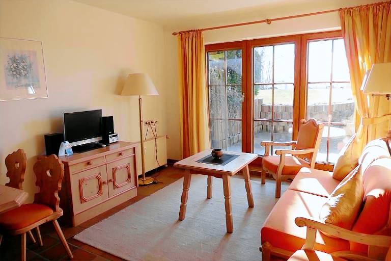 Rental apartment with sauna & patio — photo 4