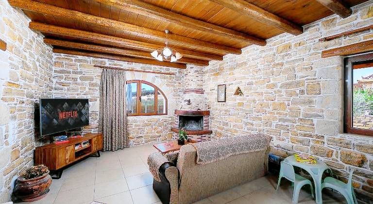 Villa with grill, private pool & patio | Good for workation — photo 2