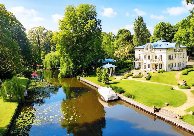 Premium Loft direkt am Wasser mit 3 Balkonen