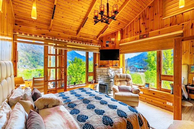 ChaletShanagManali- 4 BR Chalet — photo 2