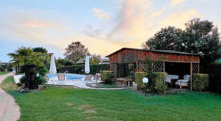 Villa with pool — photo 3